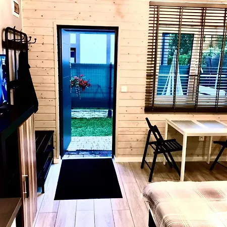 Morena ホームステイ ヤロスワビエツ