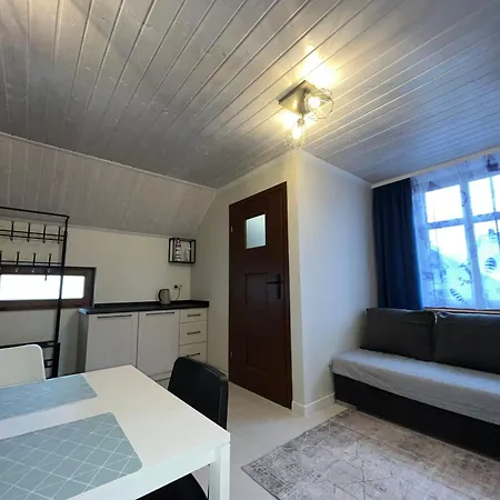 ホームステイ Morena ヤロスワビエツ