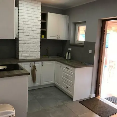 ホームステイ Morena ヤロスワビエツ