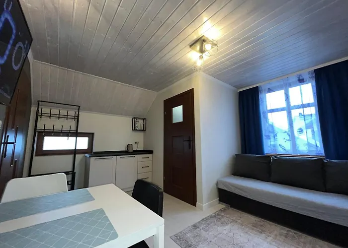 ホームステイ Morena ヤロスワビエツ