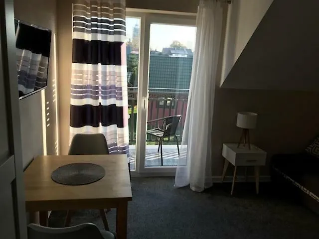 ホームステイ Morena ヤロスワビエツ