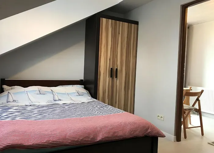 ホームステイ Morena ヤロスワビエツ